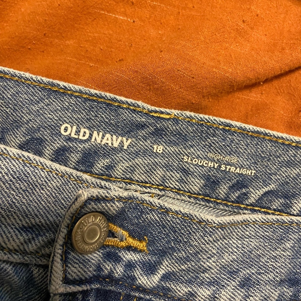 Old Navy High Rise Slouchy Jean shorts (size 18) - Picture 2 of 3